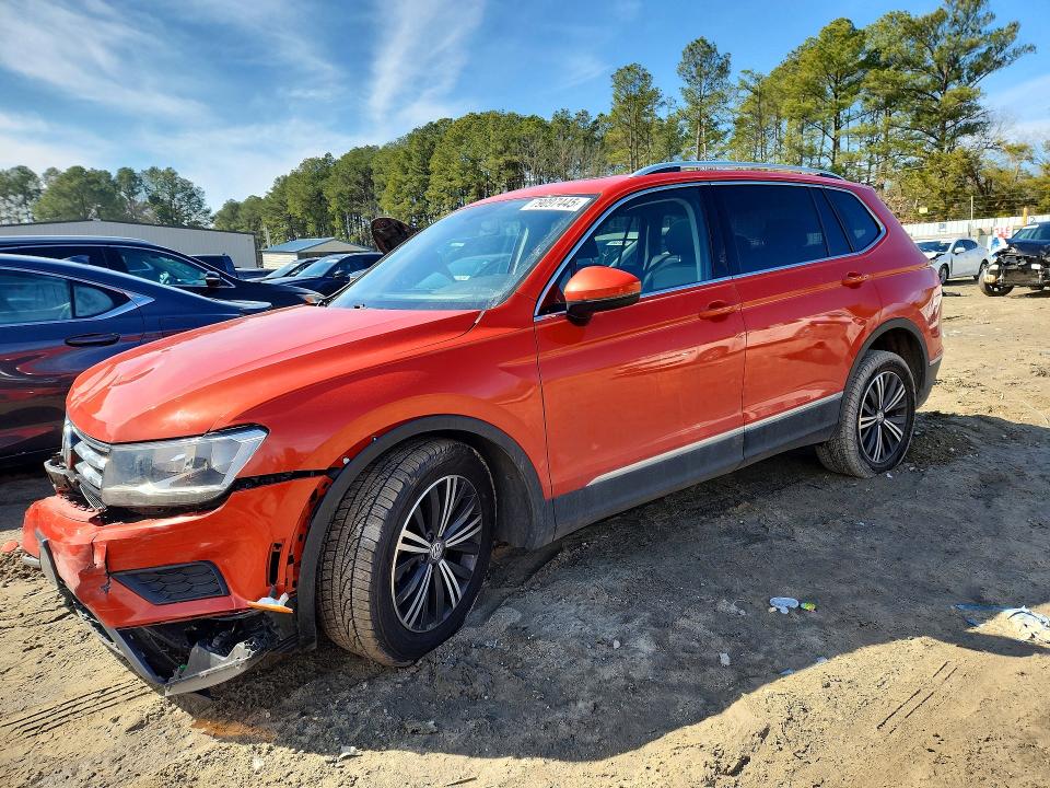 Продажа на аукционе авто 2018 Volkswagen Tiguan, vin: 3VV2B7AX1JM133826, номер лота: 79097445