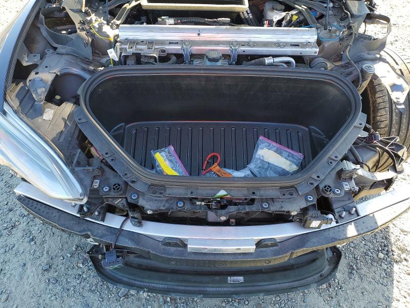 76414525 :رقم المزاد ، 5YJSA1E57MF449442 vin ، 2021 Tesla Model S مزاد بيع