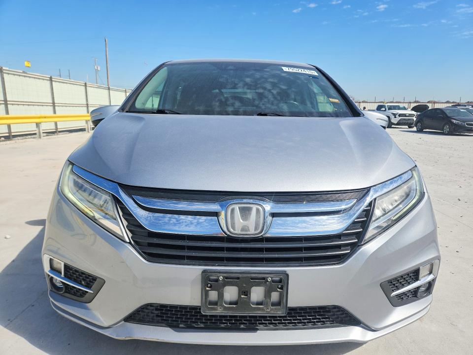 Продажа на аукционе авто 2018 Honda Odyssey, vin: 5FNRL6H99JB015717, номер лота: 79522415