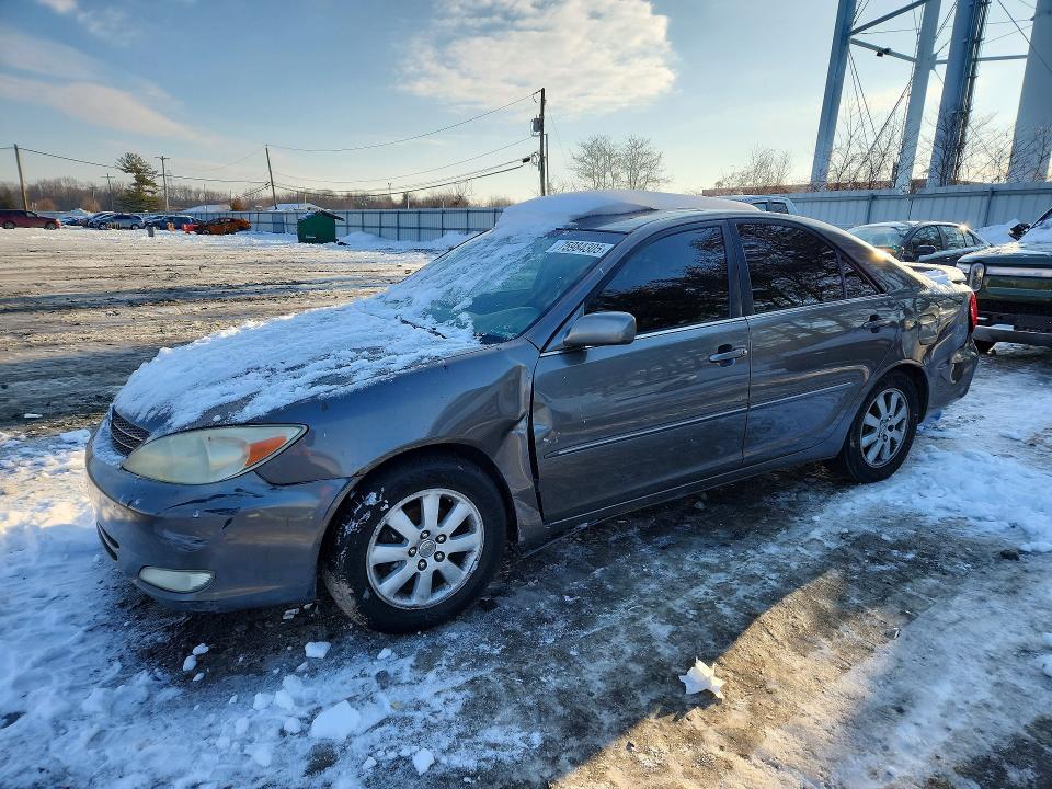 75984305 :رقم المزاد ، 4T1BE30K73U672322 vin ، 2003 Toyota Camry مزاد بيع