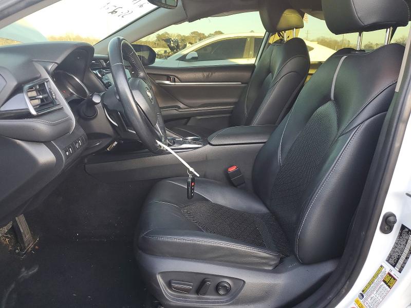 78526655 :رقم المزاد ، 4T1B61HK3KU696315 vin ، 2019 Toyota Camry مزاد بيع