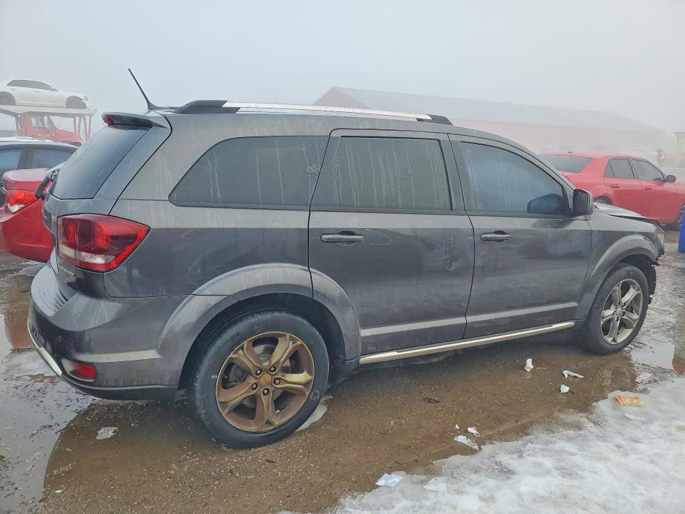 76528195 :رقم المزاد ، 3C4PDCGG4HT587647 vin ، 2017 Dodge Journey مزاد بيع