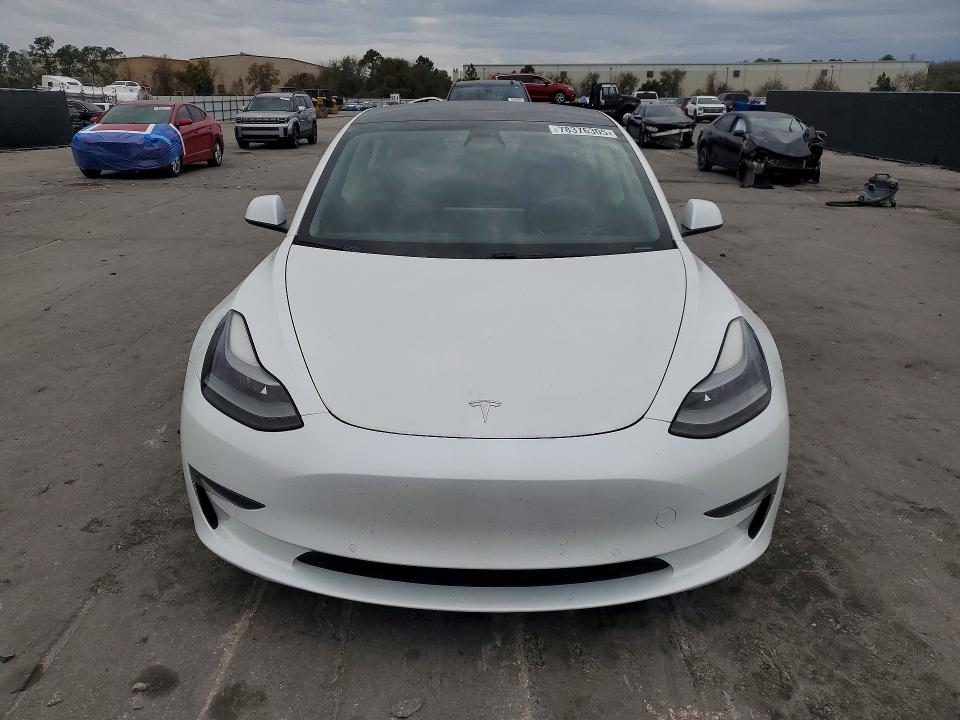 78376305 :رقم المزاد ، 5YJ3E1EAXMF084275 vin ، 2021 Tesla Model 3 مزاد بيع