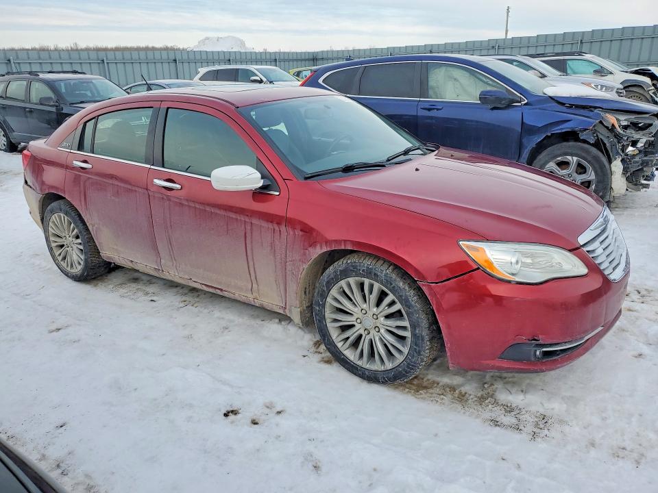 77361335 :رقم المزاد ، 1C3CCBCG8DN667372 vin ، 2013 Chrysler 200 مزاد بيع