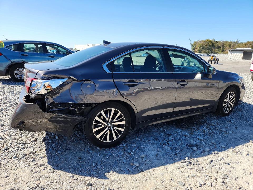 Продаж на аукціоні авто 2018 Subaru Legacy, vin: 4S3BNAF65J3011877, номер лоту: 76703945