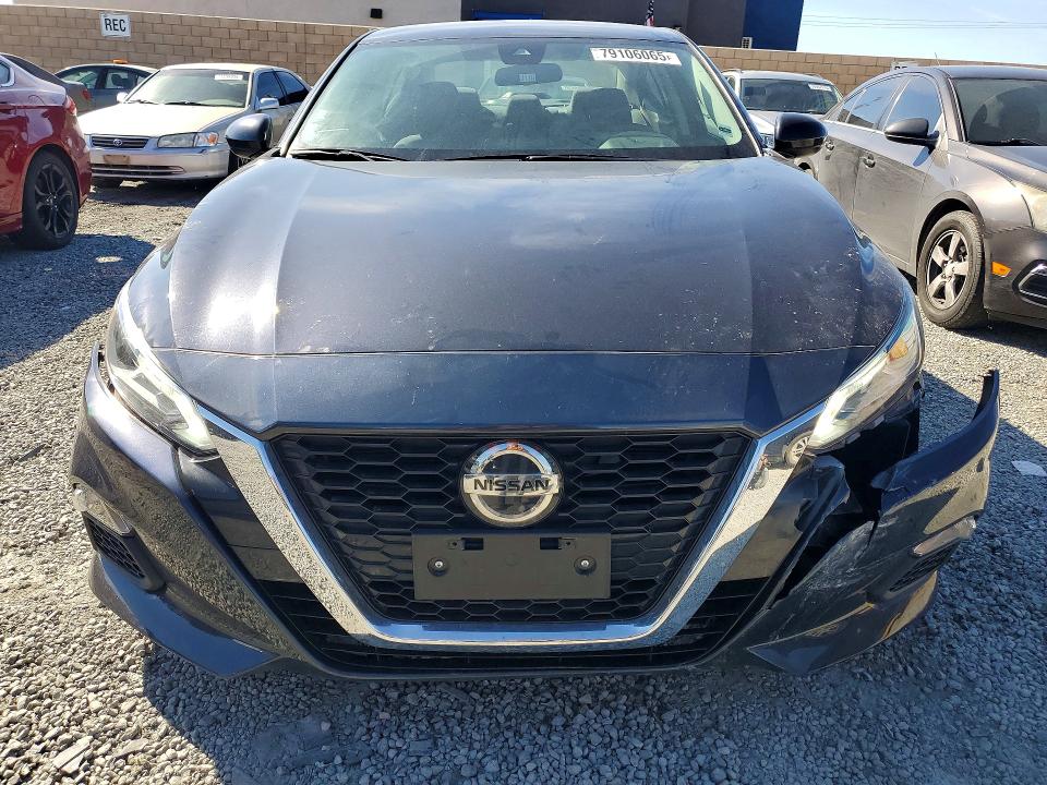 Продаж на аукціоні авто 2022 Nissan Altima, vin: 1N4BL4DV2NN399085, номер лоту: 79106065