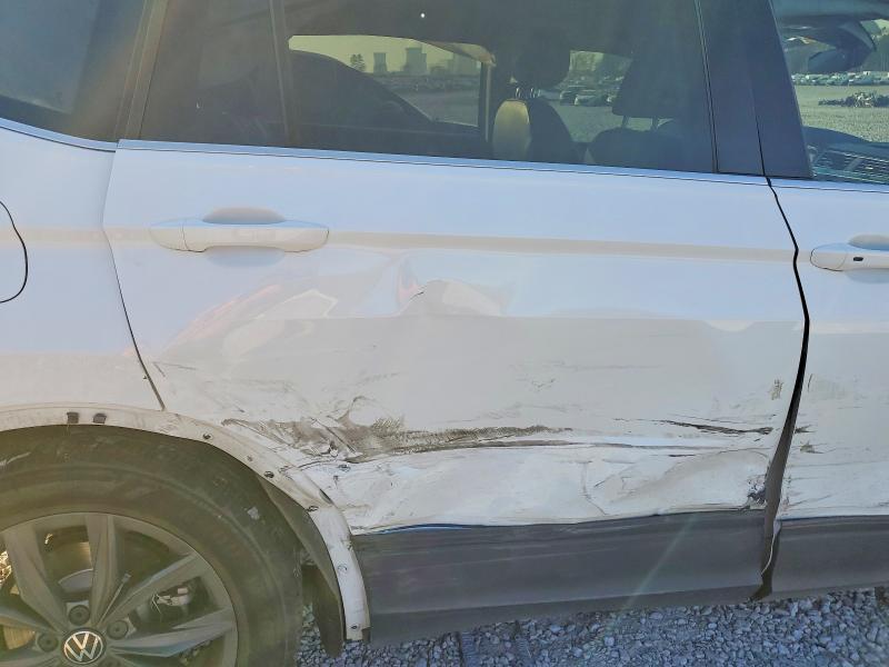 Aukcja sprzedaży 2022 Volkswagen Tiguan, vin: 3VV3B7AX1NM074710, numer aukcji: 77718805