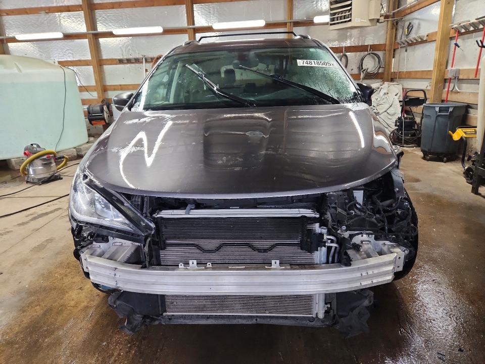 2018 Chrysler Pacifica მანქანა იყიდება აუქციონზე, vin: 2C4RC1BG8JR217754, აუქციონის ნომერი: 74818505