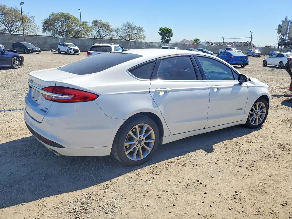 2017 Ford Fusion მანქანა იყიდება აუქციონზე, vin: 3FA6P0LU7HR238580, აუქციონის ნომერი: 79117505