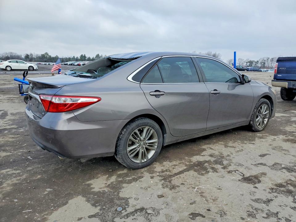 77426855 :رقم المزاد ، 4T1BF1FK3GU597259 vin ، 2016 Toyota Camry مزاد بيع