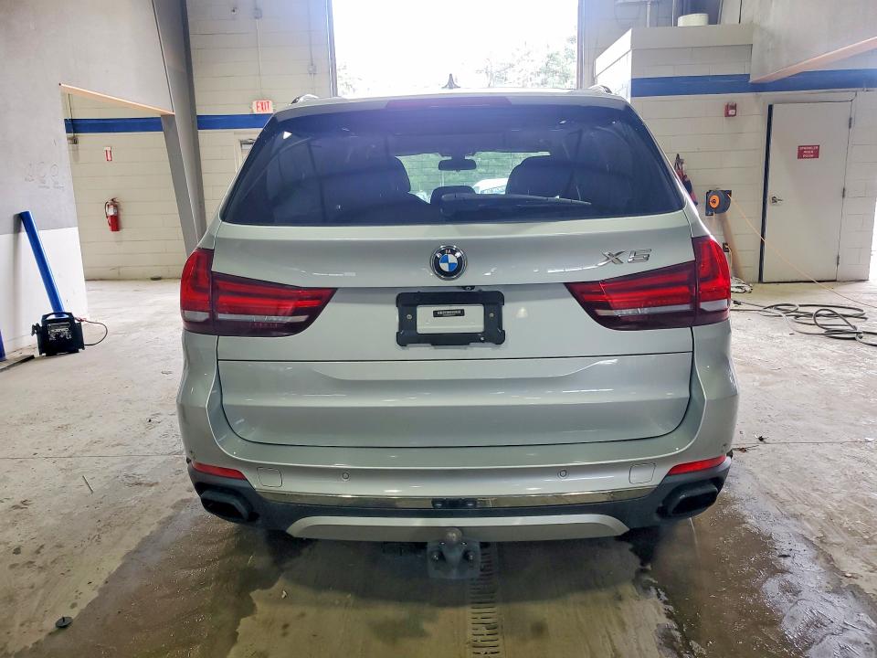 77822695 :رقم المزاد ، 5UXKR6C52F0J76371 vin ، 2015 Bmw X5 مزاد بيع