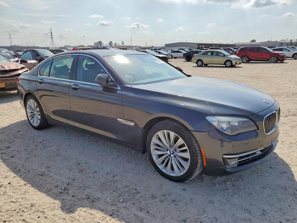 2015 Bmw 740 მანქანა იყიდება აუქციონზე, vin: WBAYA6C54FG273207, აუქციონის ნომერი: 76867815