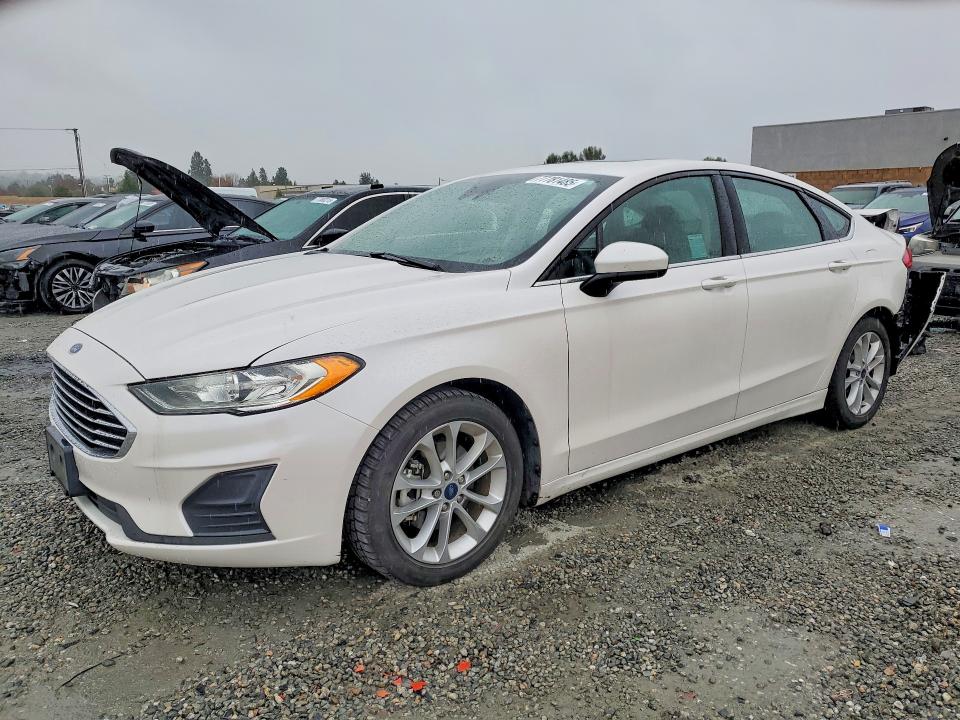 2020 Ford Fusion მანქანა იყიდება აუქციონზე, vin: 3FA6P0LU5LR229241, აუქციონის ნომერი: 77781485