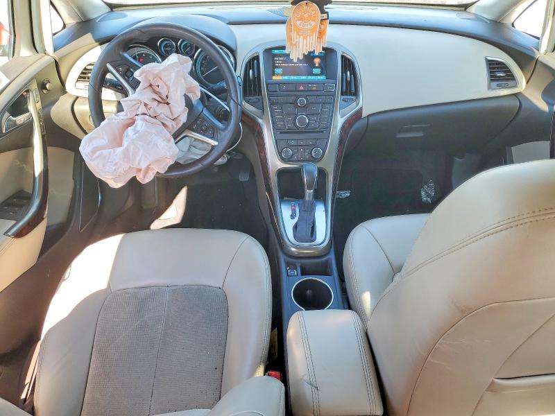 77231335 :رقم المزاد ، 1G4PP5SK3F4131765 vin ، 2015 Buick Verano مزاد بيع