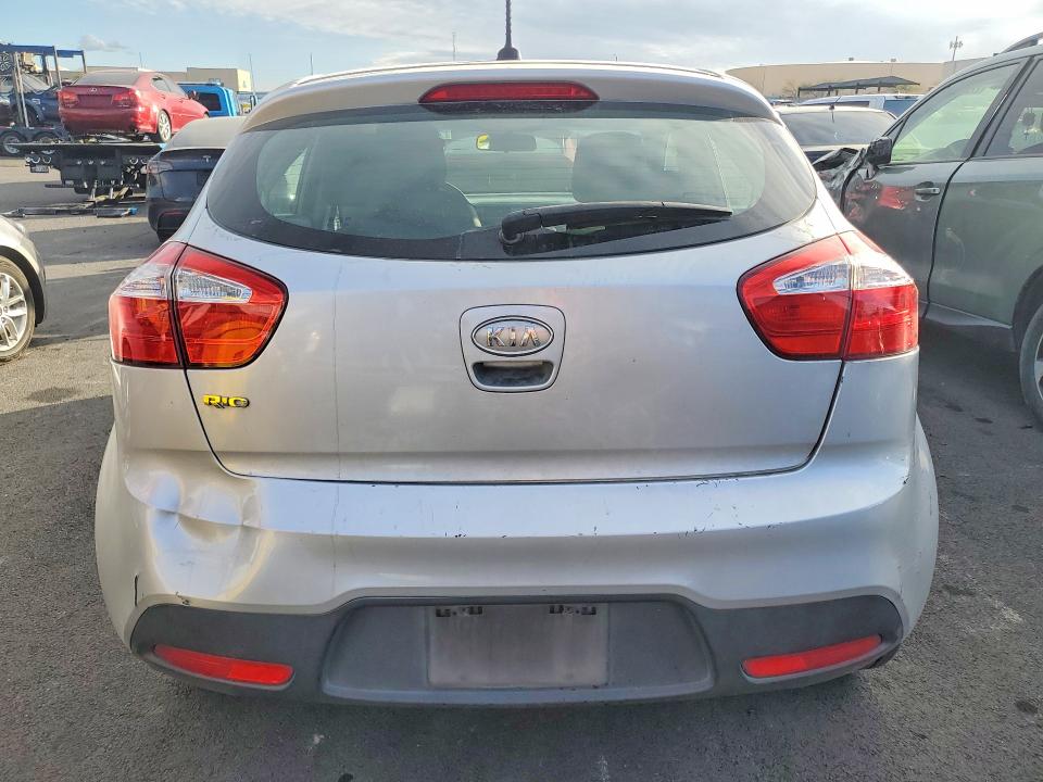 77095235 :رقم المزاد ، KNADM5A34C6013652 vin ، 2012 Kia Rio مزاد بيع