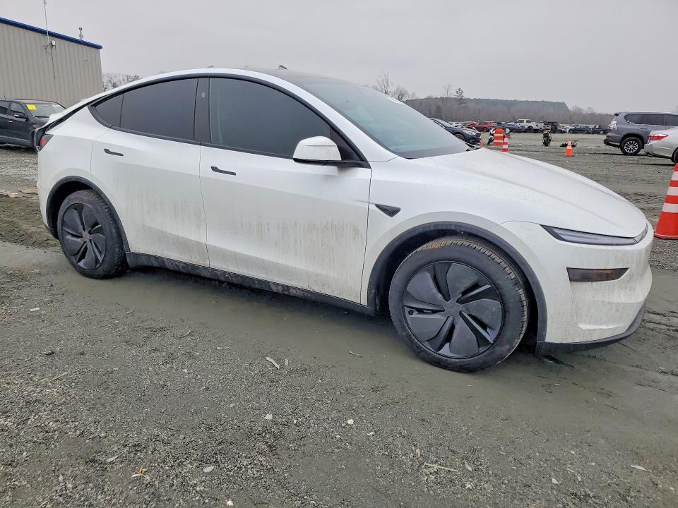 Продажа на аукционе авто 2026 Tesla Model Y, vin: 7SAYGDEEXTA399080, номер лота: 76037035