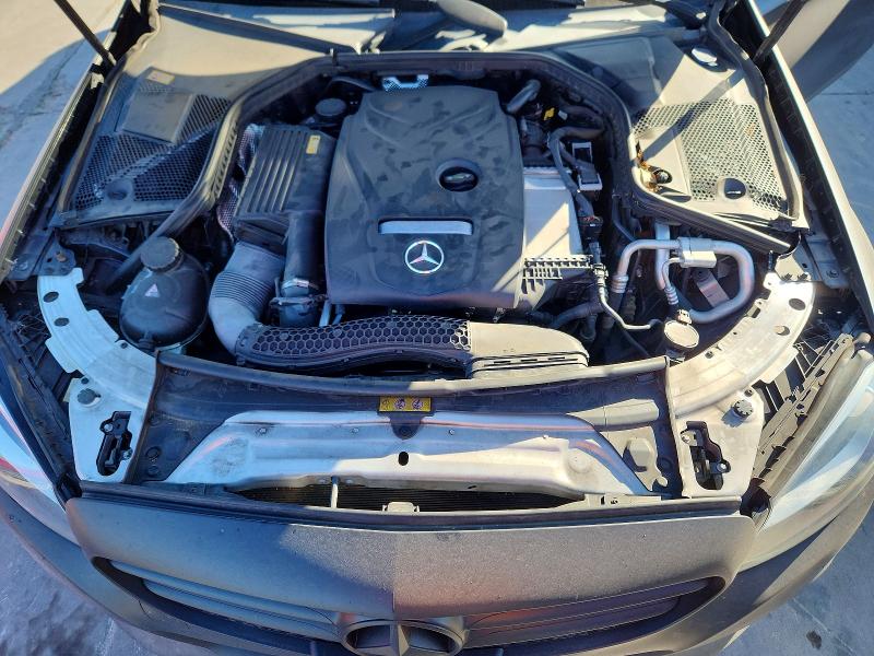 77019435 :رقم المزاد ، 55SWF4JB4GU132110 vin ، 2016 Mercedes-benz C مزاد بيع