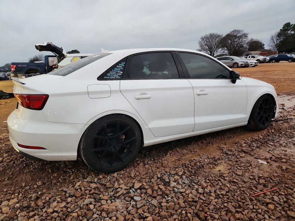 77802535 :رقم المزاد ، WAUAUGFF8H1047213 vin ، 2017 Audi A3 مزاد بيع