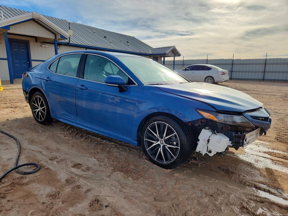 Продаж на аукціоні авто 2024 Toyota Camry, vin: 4T1G11AK1RU223974, номер лоту: 76564585