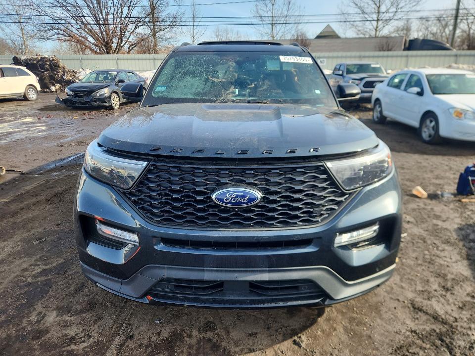 75753405 :رقم المزاد ، 1FM5K8GC1NGC13368 vin ، 2022 Ford Explorer مزاد بيع