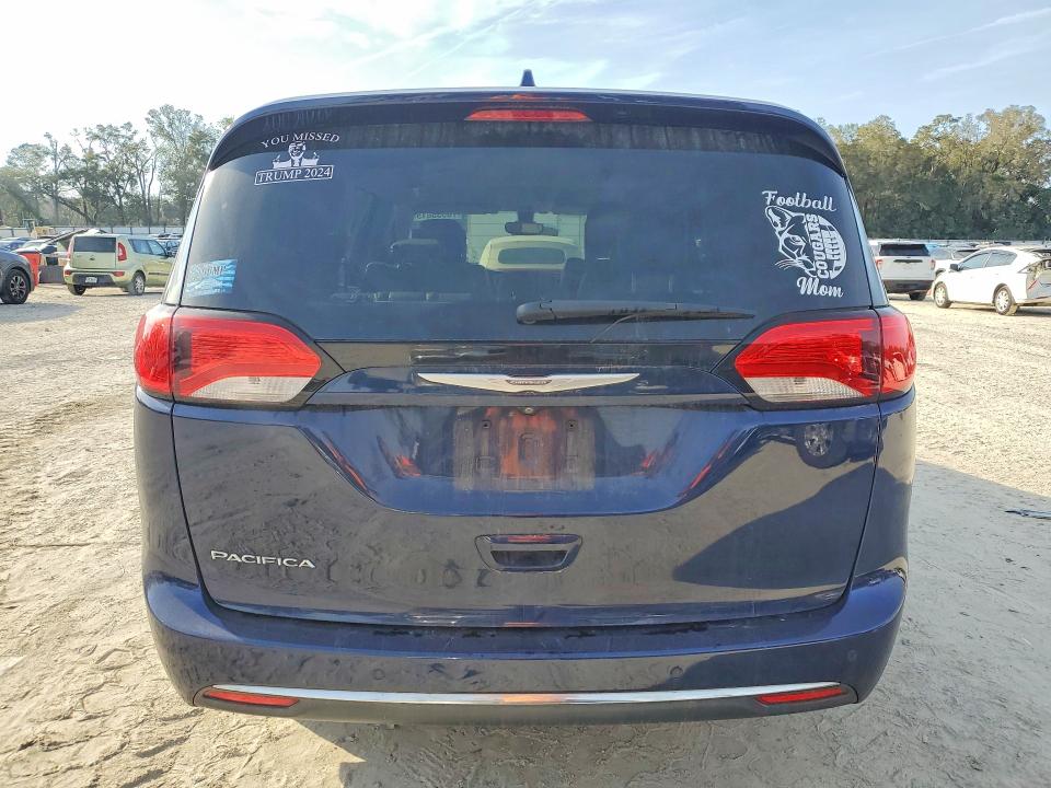 Продажа на аукционе авто 2017 Chrysler Pacifica, vin: 2C4RC1EG0HR564839, номер лота: 78335815
