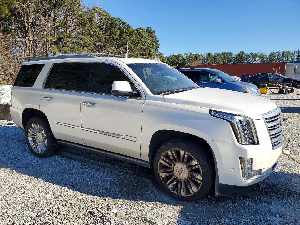 77145965 :رقم المزاد ، 1GYS4DKJ0JR185586 vin ، 2018 Cadillac Escalade مزاد بيع