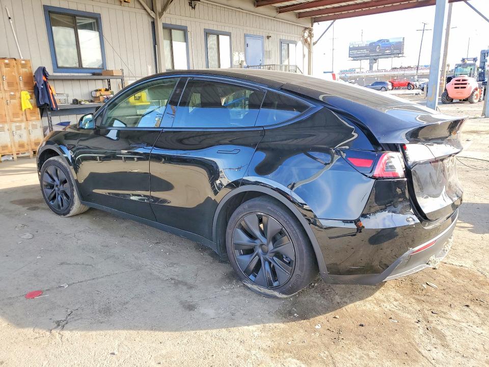 2025 Tesla Model Y მანქანა იყიდება აუქციონზე, vin: 7SAYGDED2SF274082, აუქციონის ნომერი: 77308705