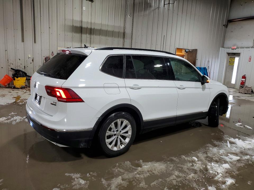 78810635 :رقم المزاد ، 3VV2B7AX6JM003802 vin ، 2018 Volkswagen Tiguan مزاد بيع