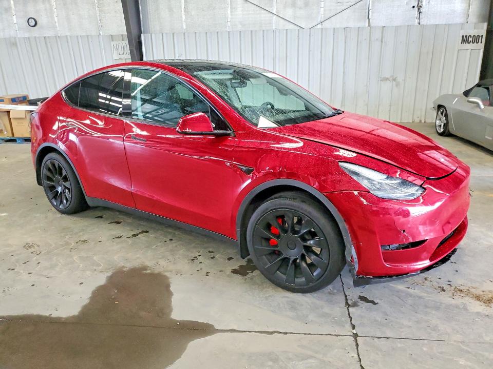 78095485 :رقم المزاد ، 5YJYGAEE1MF194151 vin ، 2021 Tesla Model Y مزاد بيع
