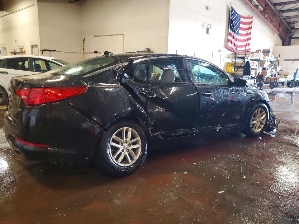 2013 Kia Optima მანქანა იყიდება აუქციონზე, vin: KNAGM4A76D5308804, აუქციონის ნომერი: 76707695