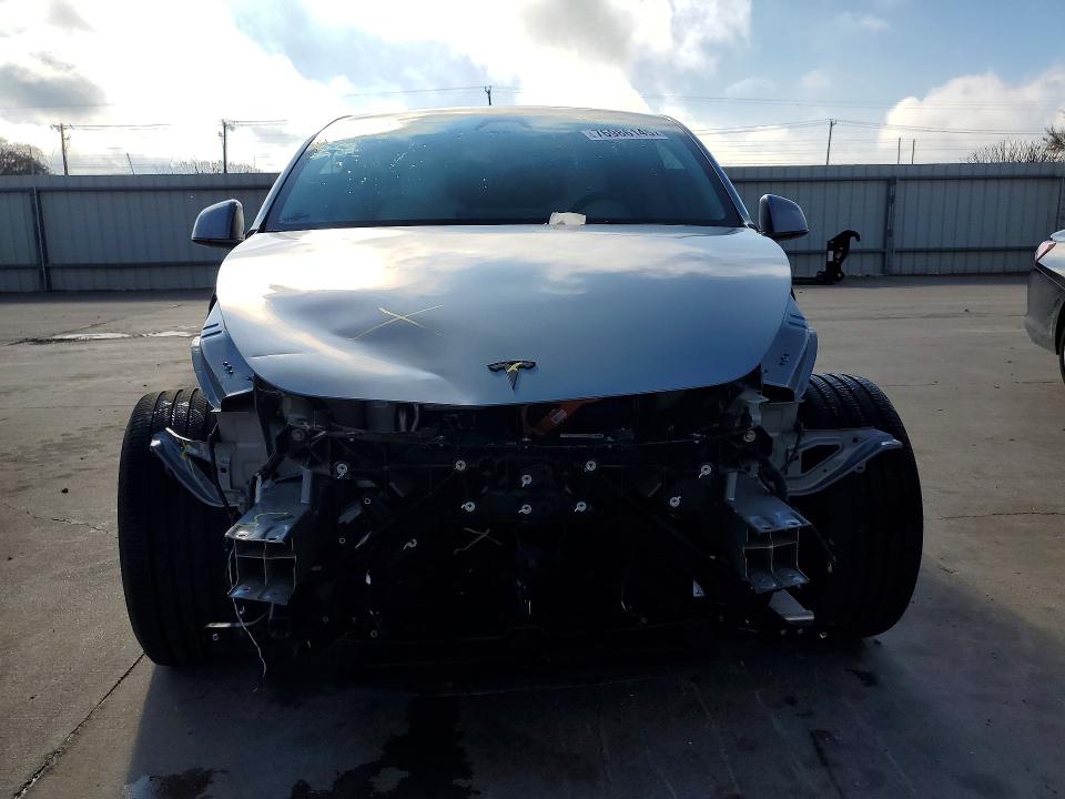 Продаж на аукціоні авто 2025 Tesla Model Y, vin: 7SAYGDEF4SA339738, номер лоту: 76986145