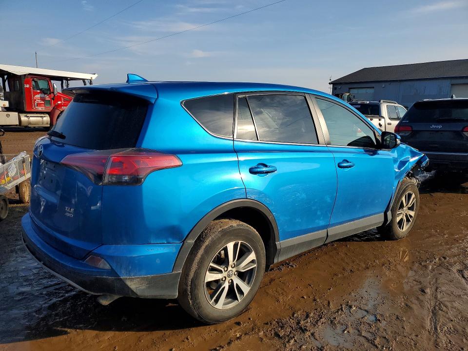 2018 Toyota Rav4 მანქანა იყიდება აუქციონზე, vin: 2T3RFREV3JW797968, აუქციონის ნომერი: 76153995