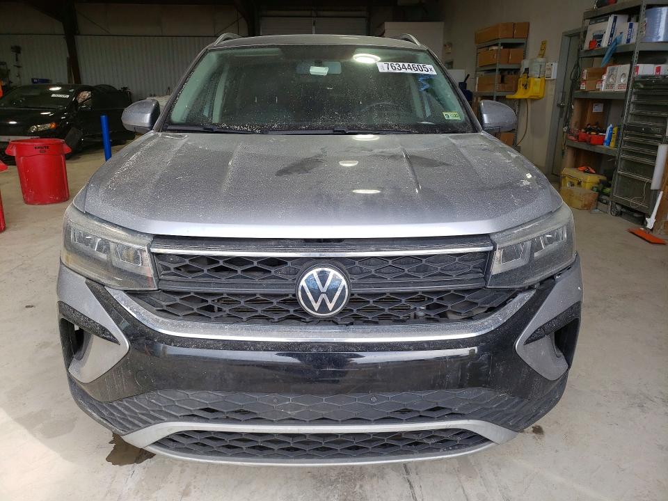 76344605 :رقم المزاد ، 3VVRX7B24NM097882 vin ، 2022 Volkswagen Taos مزاد بيع
