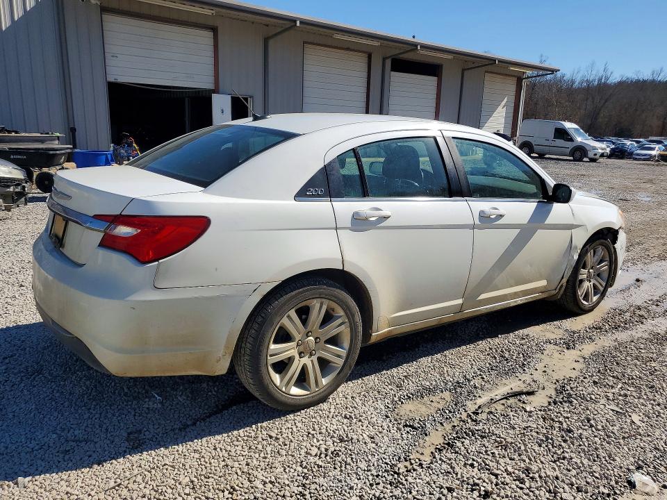 2013 Chrysler 200 მანქანა იყიდება აუქციონზე, vin: 1C3CCBBB6DN516388, აუქციონის ნომერი: 76900095