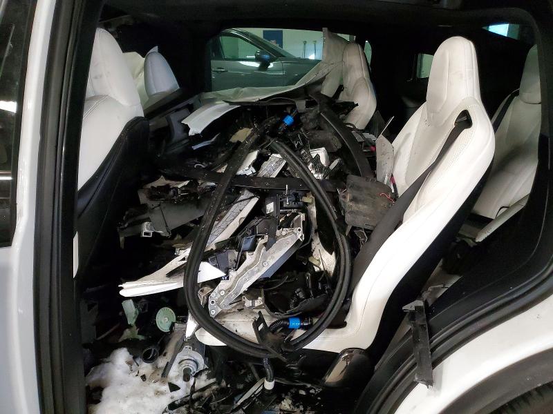 Продажа на аукционе авто 2022 Tesla Model X, vin: 7SAXCBE50NF329315, номер лота: 78523205