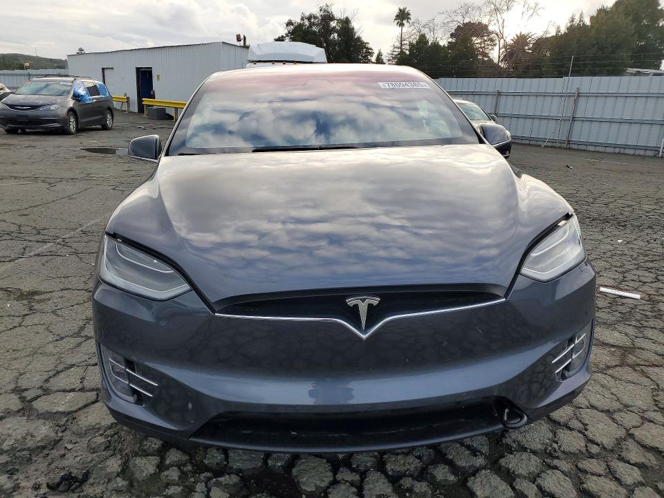 Auction sale of the 2019 Tesla Model X, vin: 5YJXCDE46KF180386, lot number: 78094385