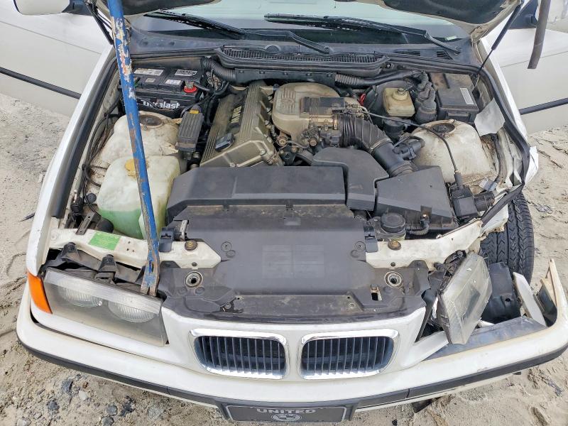 79061065 :رقم المزاد ، WBACG8321VAU39243 vin ، 1997 Bmw 318 مزاد بيع