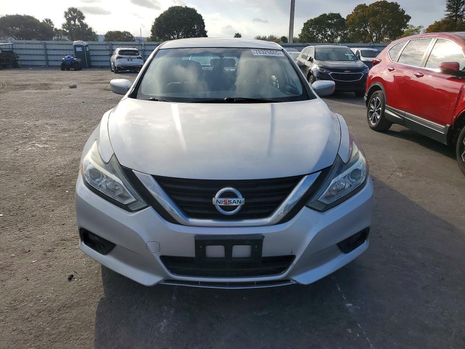 Продаж на аукціоні авто 2018 Nissan Altima 2.5, vin: 1N4AL3AP6JC234965, номер лоту: 78325605