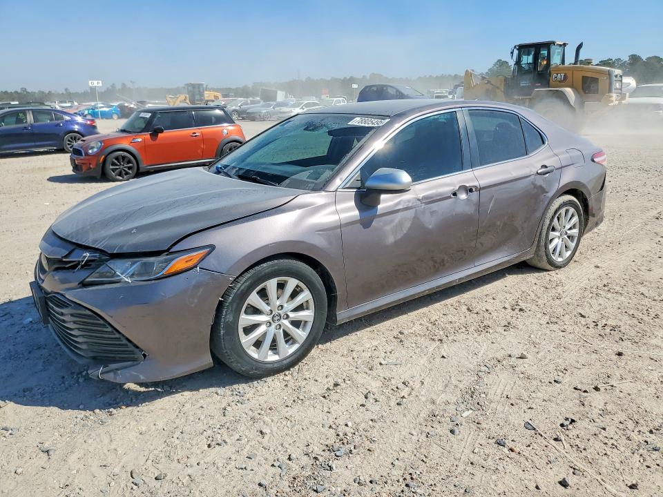2019 Toyota Camry მანქანა იყიდება აუქციონზე, vin: 4T1B11HK0KU208100, აუქციონის ნომერი: 78805495