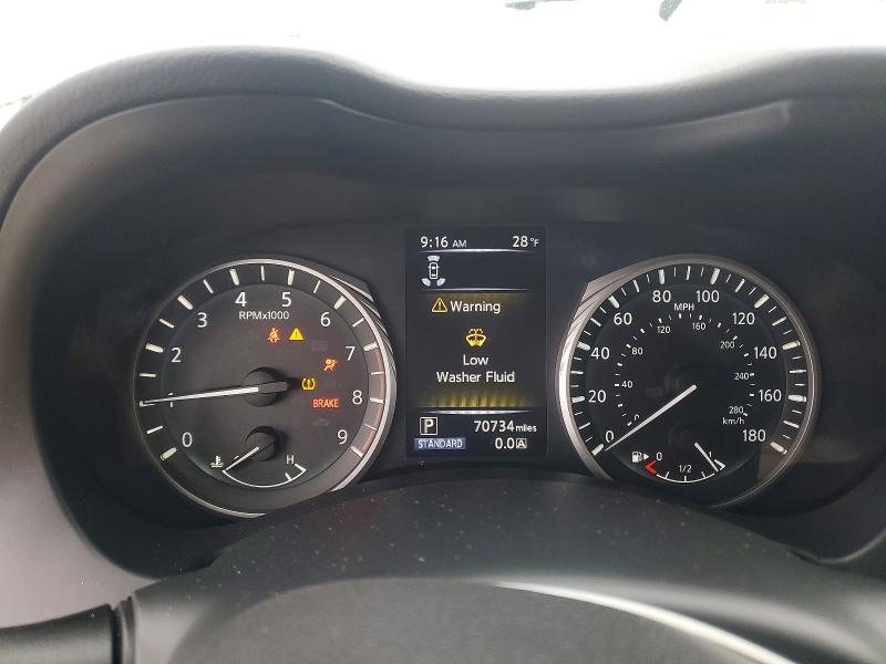 74442155 :رقم المزاد ، JN1EV7AP4JM357688 vin ، 2018 Infiniti Q50 مزاد بيع