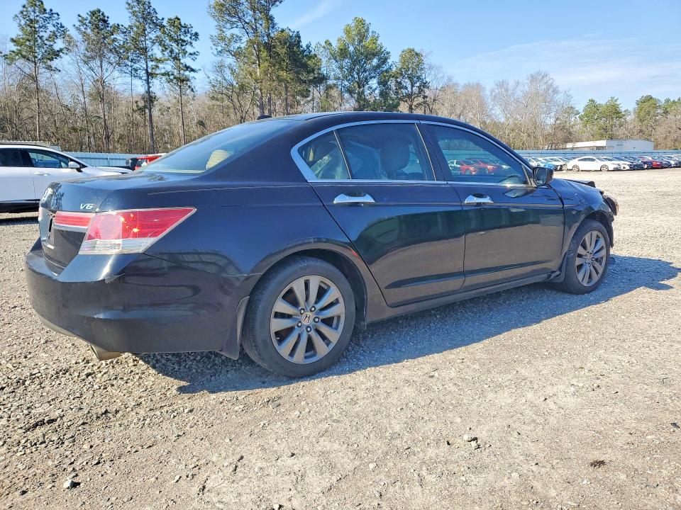 79063785 :رقم المزاد ، 1HGCP3F86BA021229 vin ، 2011 Honda Accord مزاد بيع