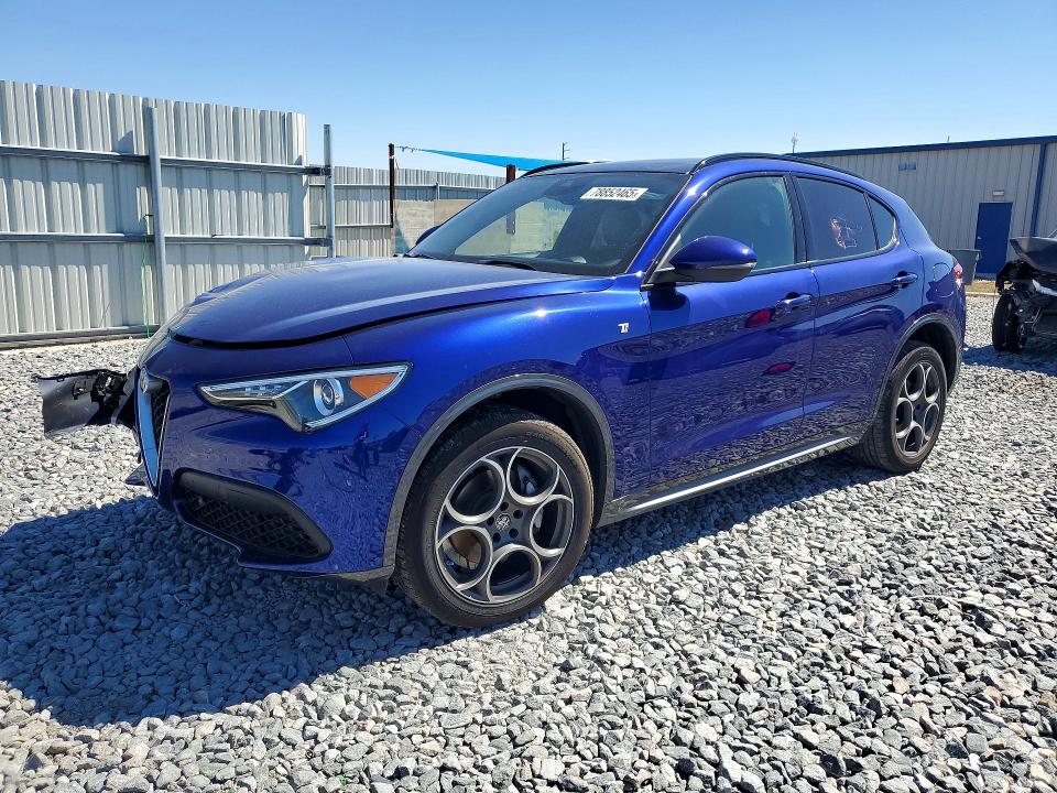 78852465 :رقم المزاد ، ZASPAKBN2N7D48761 vin ، 2022 Alfa Romeo Stelvio مزاد بيع