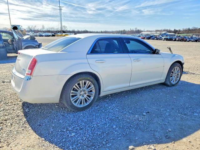 Продажа на аукционе авто 2013 Chrysler 300, vin: 2C3CCARG8DH558114, номер лота: 77906515