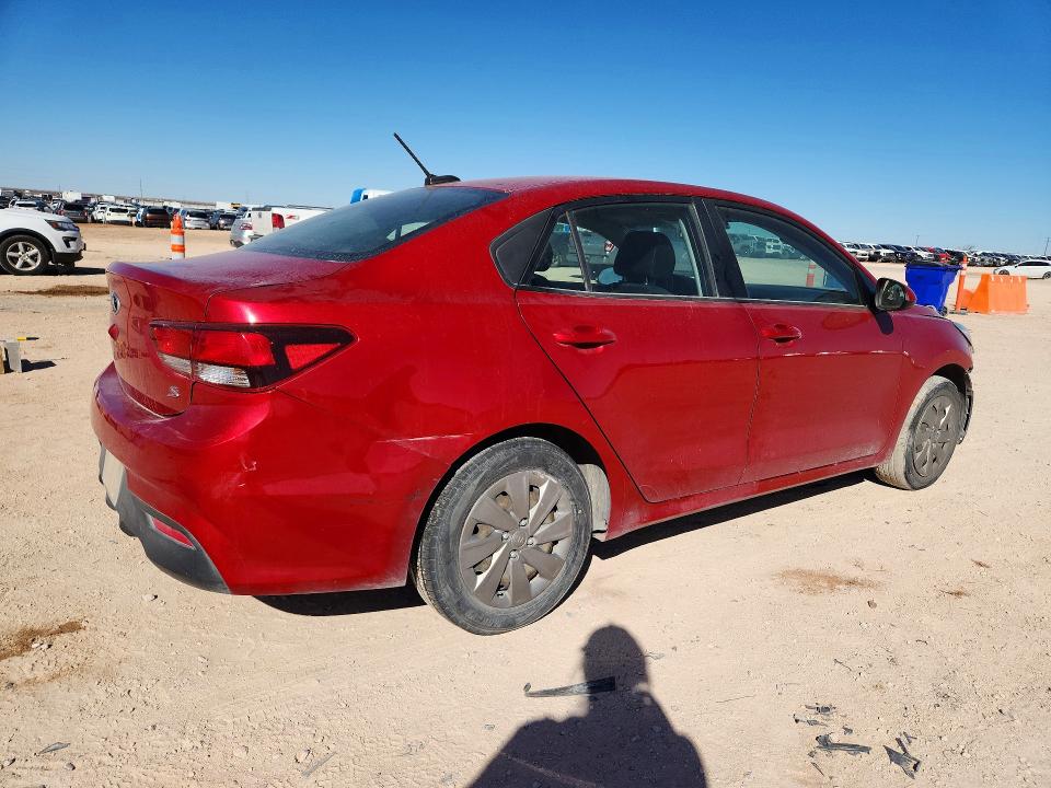 76560645 :رقم المزاد ، 3KPA24AD8LE283248 vin ، 2020 Kia Rio مزاد بيع