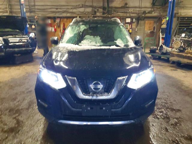 78999825 :رقم المزاد ، 5N1AT2MV2HC856600 vin ، 2017 Nissan Rogue مزاد بيع