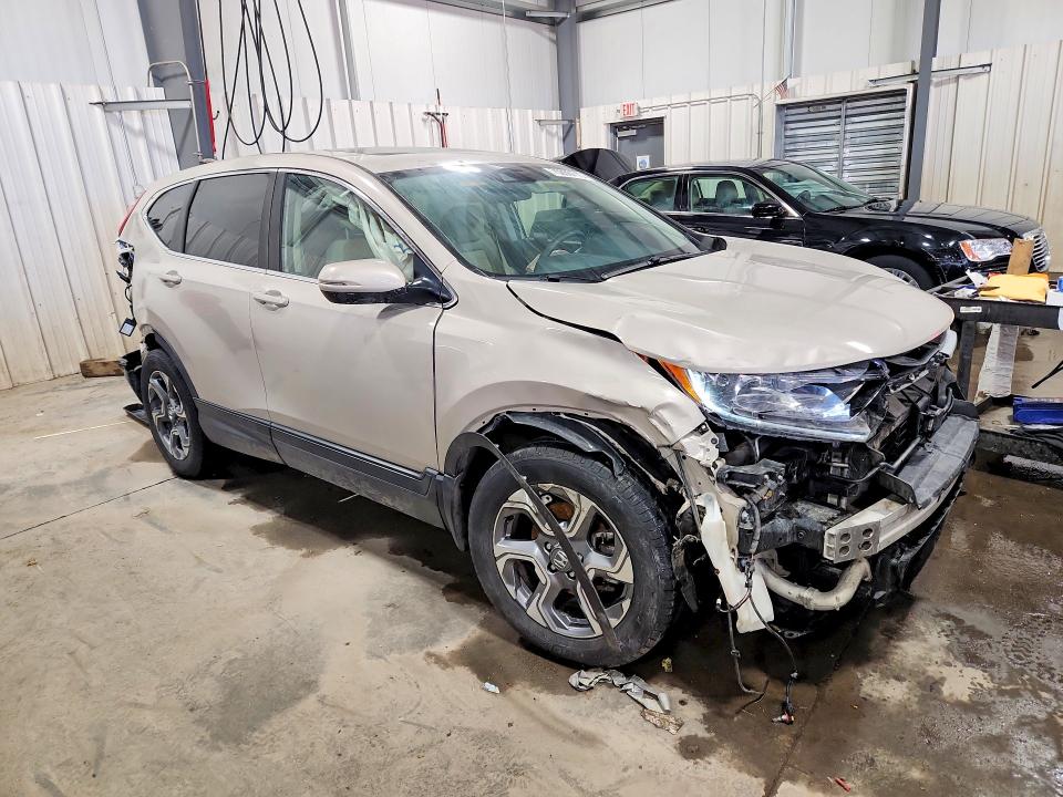 75050715 :رقم المزاد ، 2HKRW2H59JH679420 vin ، 2018 Honda Cr-v مزاد بيع
