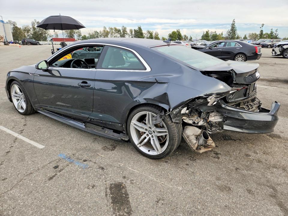 76074045 :رقم المزاد ، WAUTNAF56JA010970 vin ، 2018 Audi A5 مزاد بيع