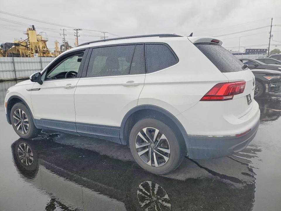 2022 Volkswagen Tiguan მანქანა იყიდება აუქციონზე, vin: 3VV1B7AX7NM173278, აუქციონის ნომერი: 76642645