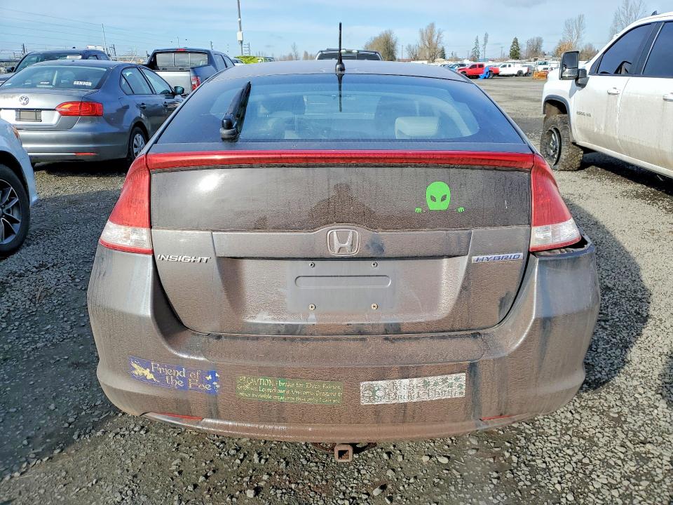 2010 Honda Insight მანქანა იყიდება აუქციონზე, vin: JHMZE2H76AS025687, აუქციონის ნომერი: 75780655