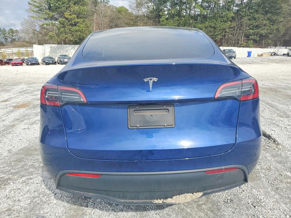 2024 Tesla Model Y მანქანა იყიდება აუქციონზე, vin: 7SAYGDED7RA335501, აუქციონის ნომერი: 77876985